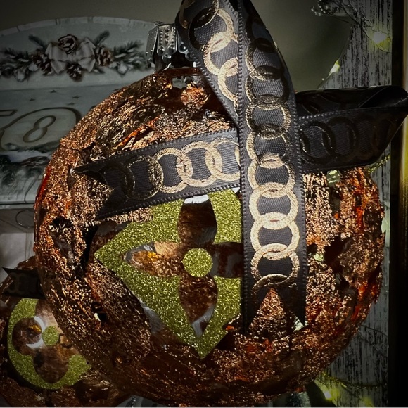 CUSTOM ORDER Handcrafted Holiday Ornaments-Set of 4 - Picture 15 of 16